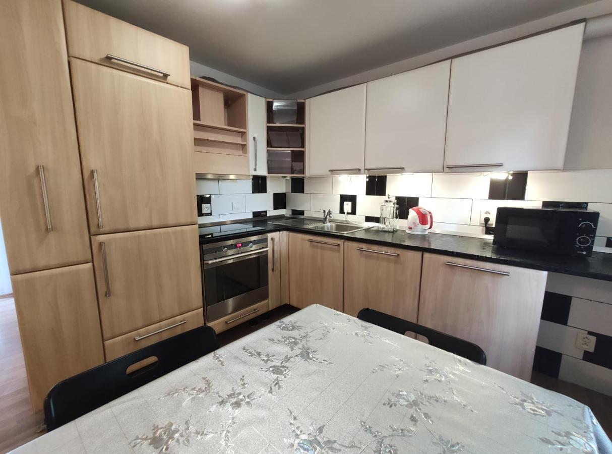 Apartmán Hulín, Chrášťany - bílý Exterior foto